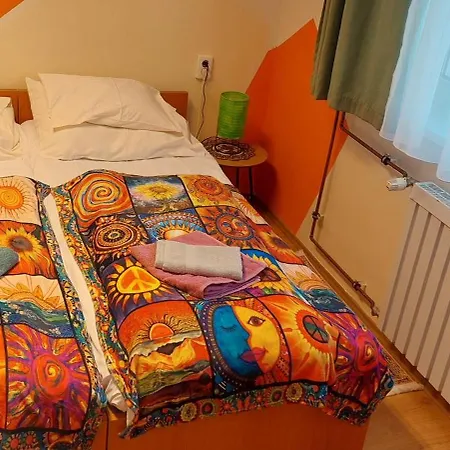 Tudatos Let Szallashelye Bed & Breakfast